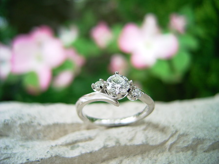 きれいなダイヤがよりきれい！婚約指輪エンゲージリング石川県