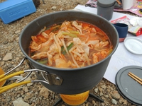 山めし：キムチ鍋～手間なし・簡単・おいしい山めしレシピ